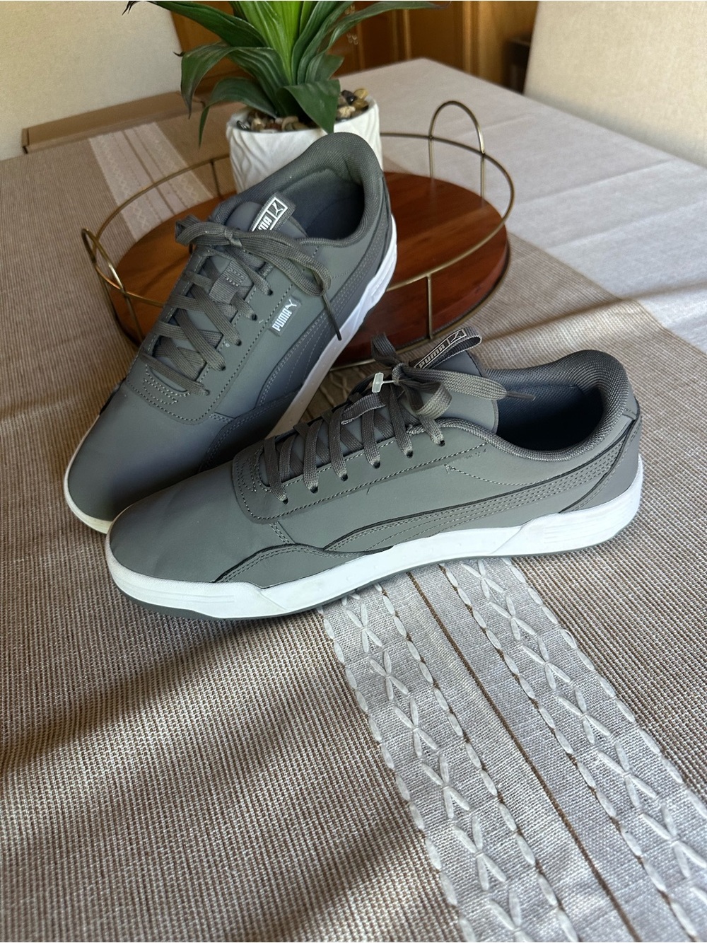 Puma Men’s Gray Low-Top Sneakers with White Sole Mens 12